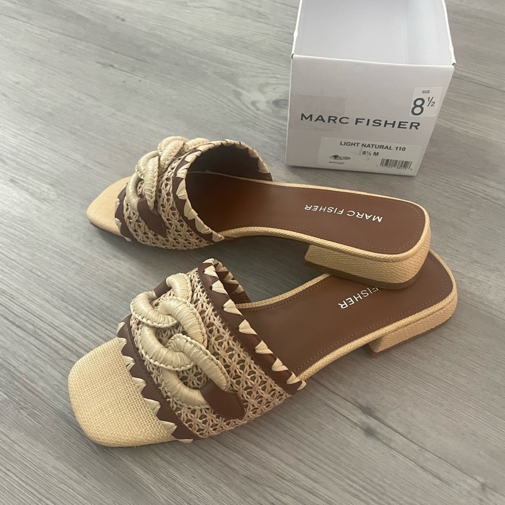 SOLD! Marc Fisher 8.5 NWT Slides Sandals with low heel Authentic new in box